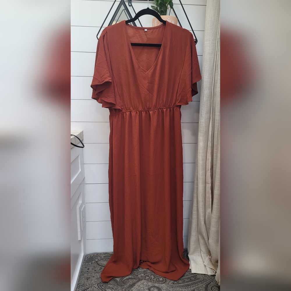 Women's Maxi Dress in Rust with V-Neck XL super versatile